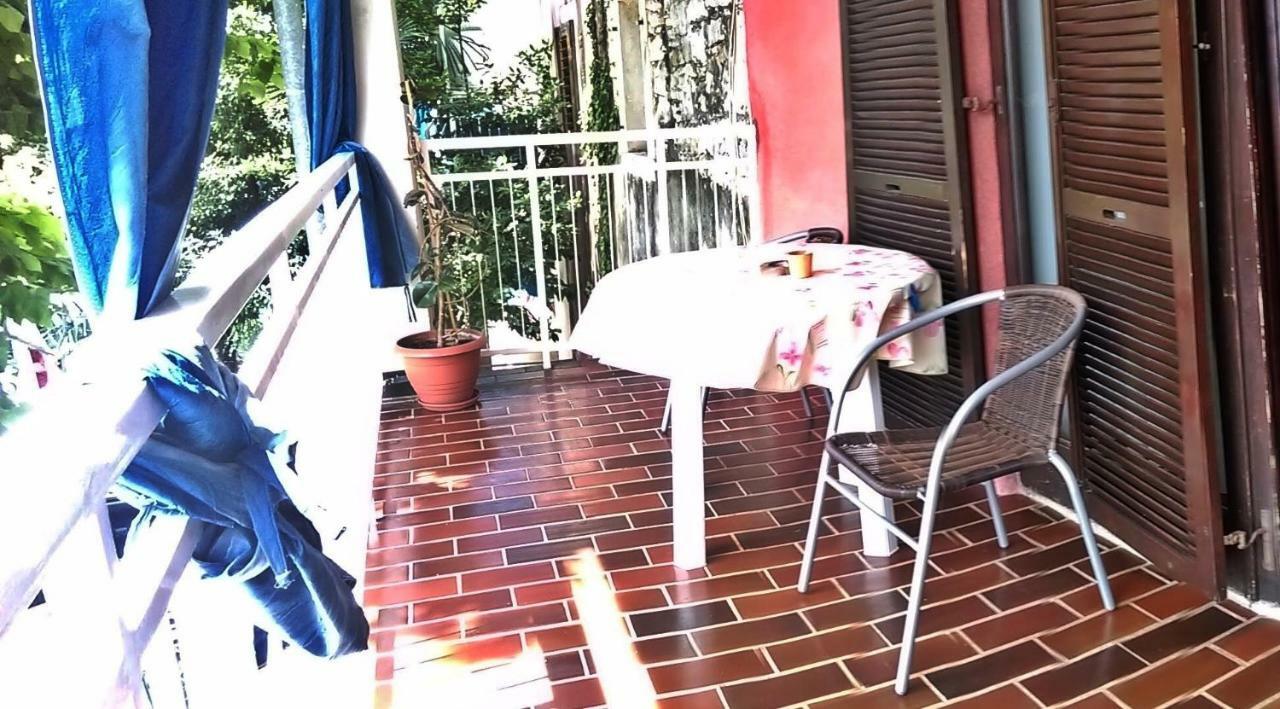 Apartments Zambratija Luaran gambar