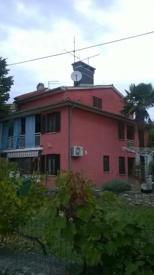 Apartments Zambratija Luaran gambar