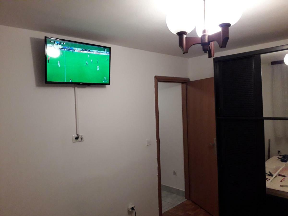 Apartments Zambratija Luaran gambar